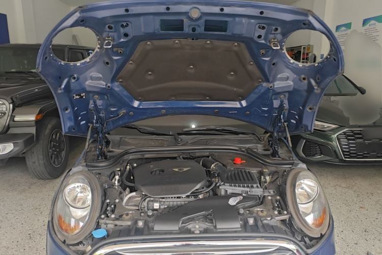 Used MINI 2016 1.5T COOPER Five-Door Edition Engine Bay