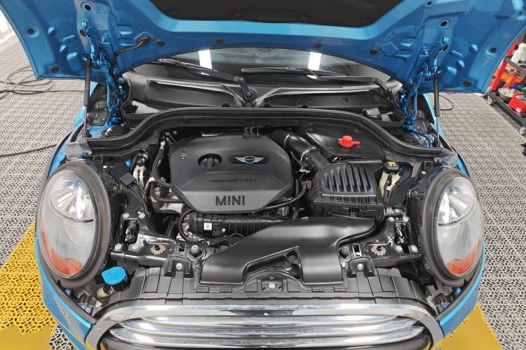Used MINI 2016 1.5T COOPER Five-Door Edition Engine Bay
