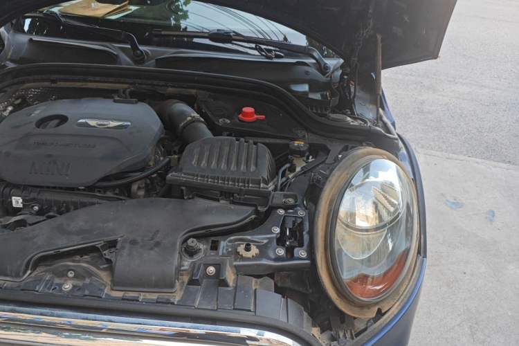 Used MINI 2016 1.2T ONE Five-Door Edition Engine Bay Left