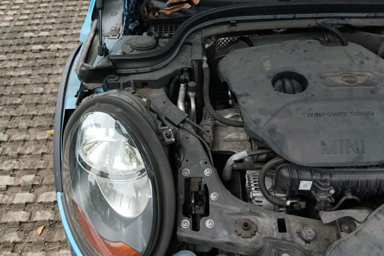 Used MINI 2016 1.2T ONE Pioneer Edition Engine Bay Right
