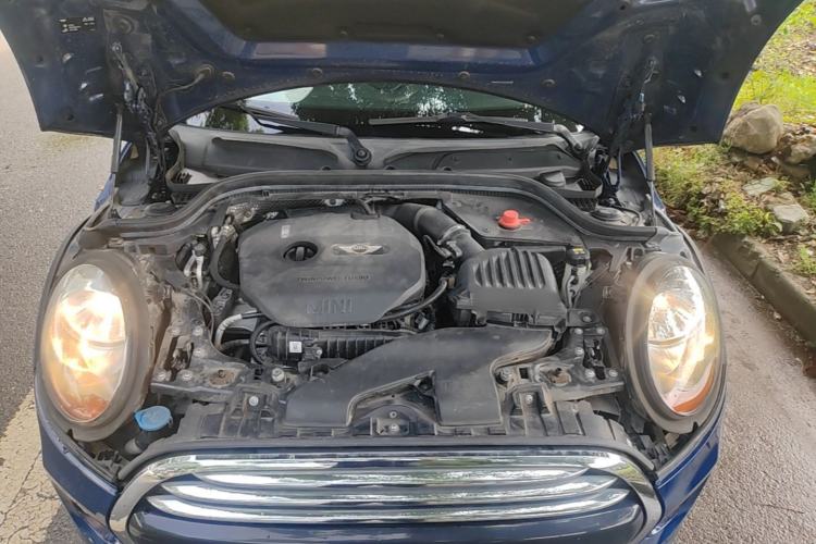 Used MINI 2016 1.5T COOPER Five-Door Edition Engine Bay
