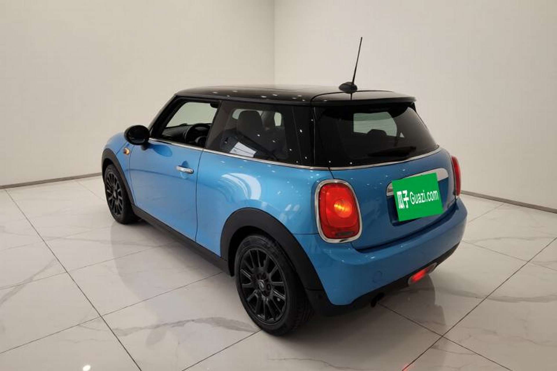 Used MINI 2016 1.5T COOPER Exterior 2