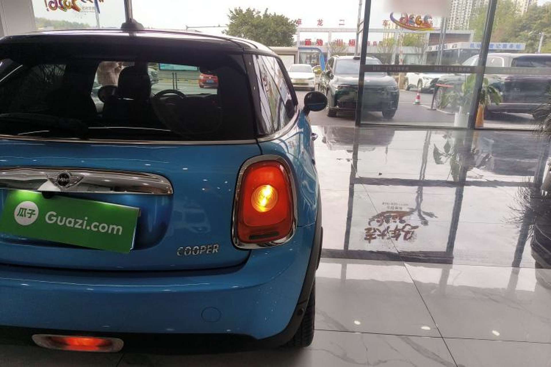 Used MINI 2016 1.5T COOPER Exterior 3
