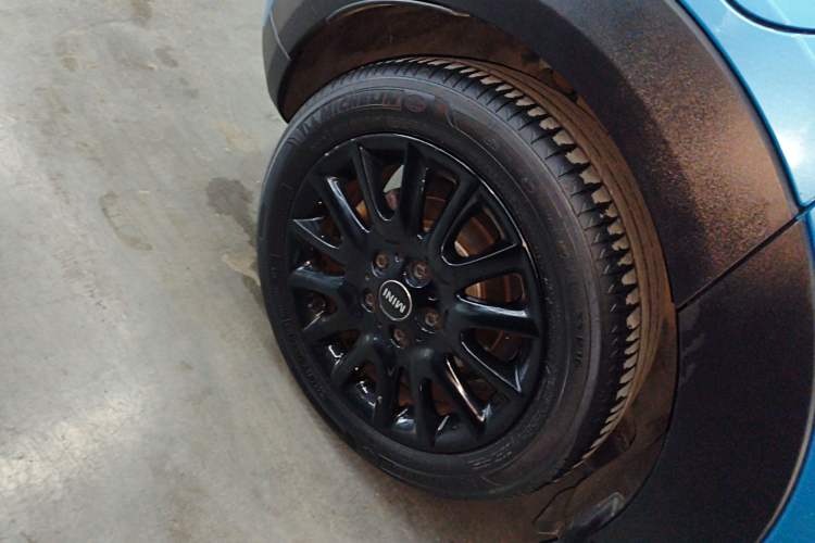 Used MINI 2016 1.2T ONE Pioneer Edition Five-Door Version Exterior 5