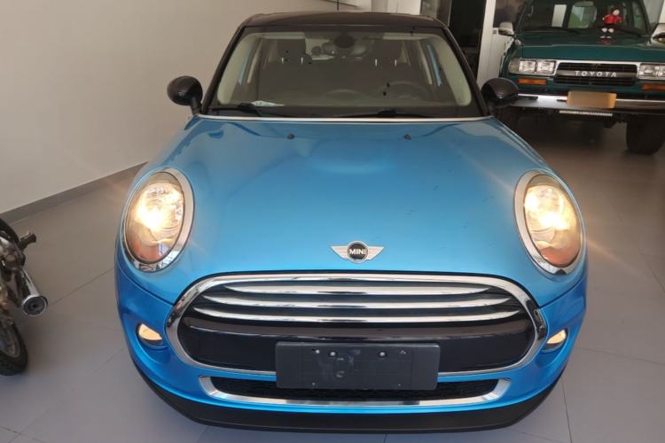 Used MINI 2016 1.5T COOPER Five-Door Edition Front