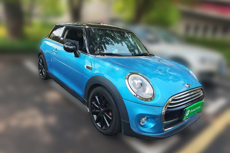 Used MINI 2016 1.5T COOPER Performance Edition Front Right 45 Deg