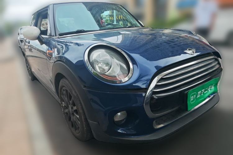 Used MINI 2016 1.5T COOPER Front Right 45 Deg