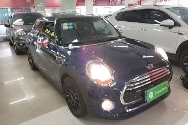 Used MINI 2016 1.5T COOPER Five-Door Edition Front Right 45 Deg