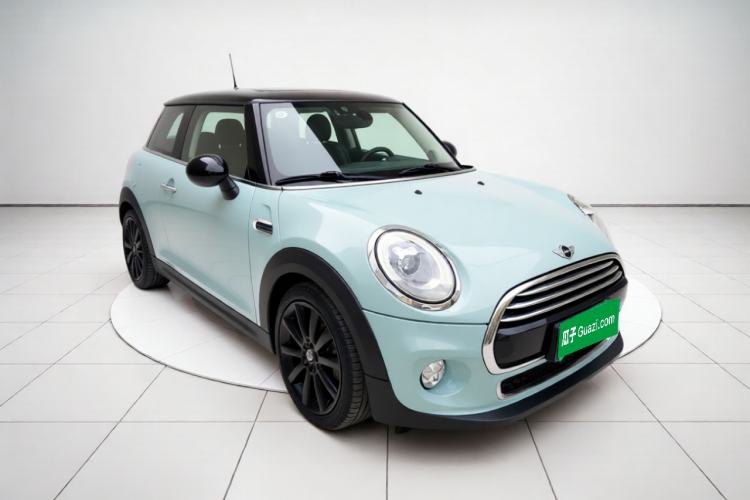 Used MINI 2016 1.5T COOPER Performance Edition Front Right 45 Deg