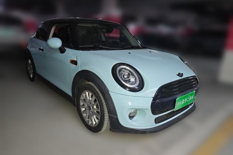 Used MINI 2016 1.5T COOPER Front Right 45 Deg