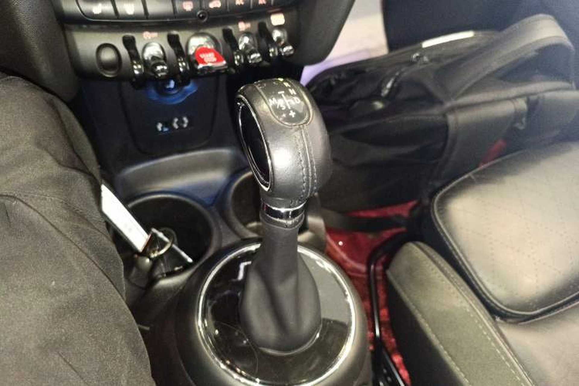 Used MINI 2016 1.5T COOPER Performance Edition Gear Lever