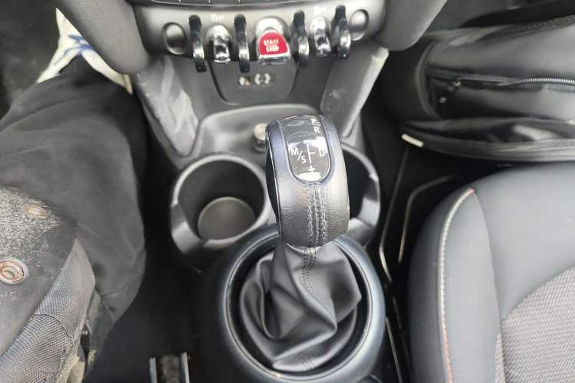 Used MINI 2016 1.2T ONE Five-Door Edition Gear Lever