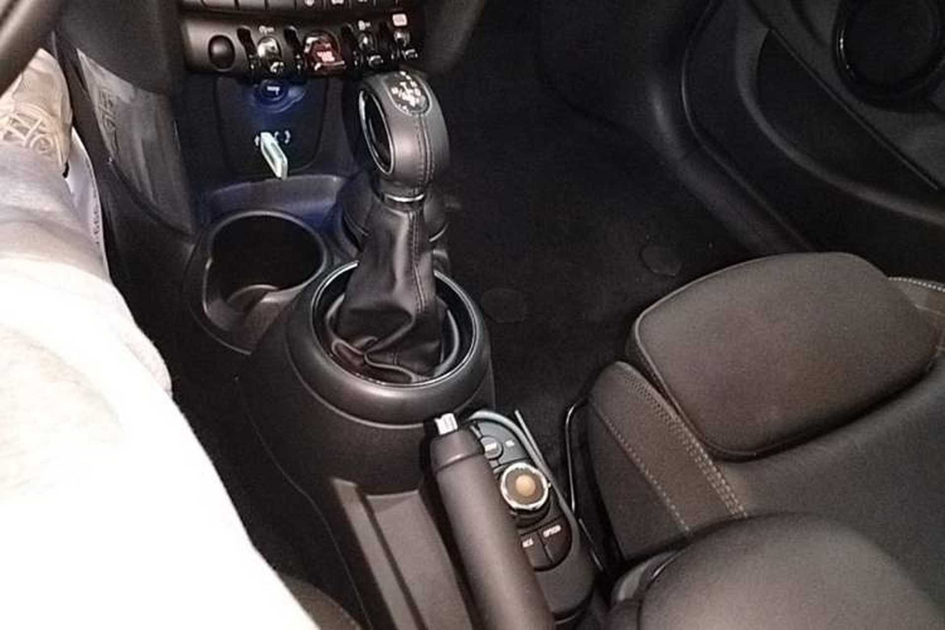 Used MINI 2016 1.5T COOPER Five-Door Edition Gear Lever