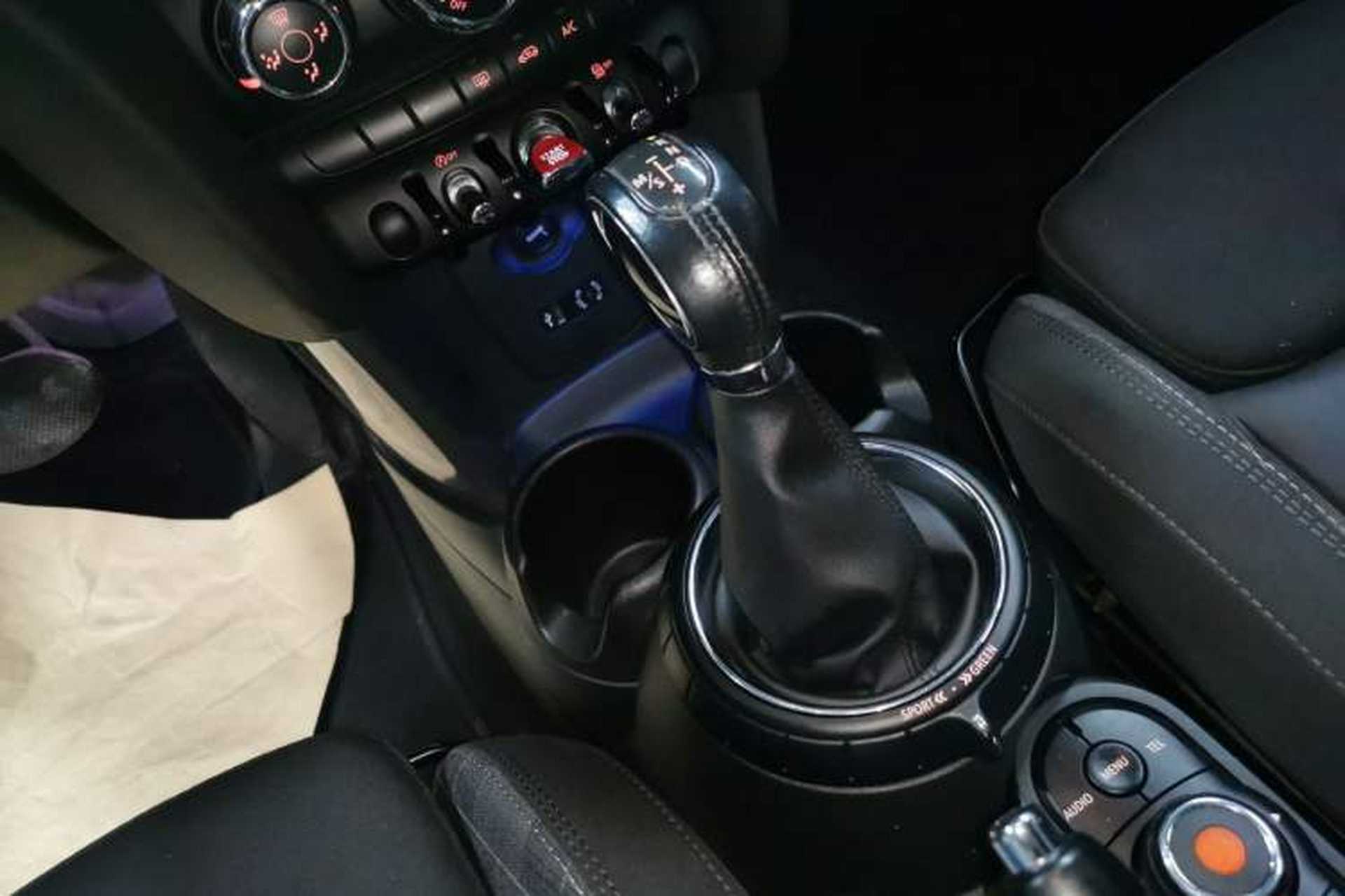 Used MINI 2016 1.5T COOPER Five-Door Edition Gear Lever