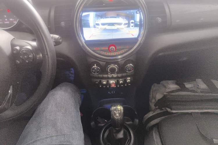 Used MINI 2016 1.5T COOPER Gear Lever
