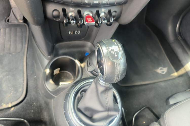 Used MINI 2016 1.5T COOPER Gear Lever