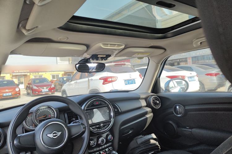 Used MINI 2016 1.2T ONE Five-Door Edition Headliner