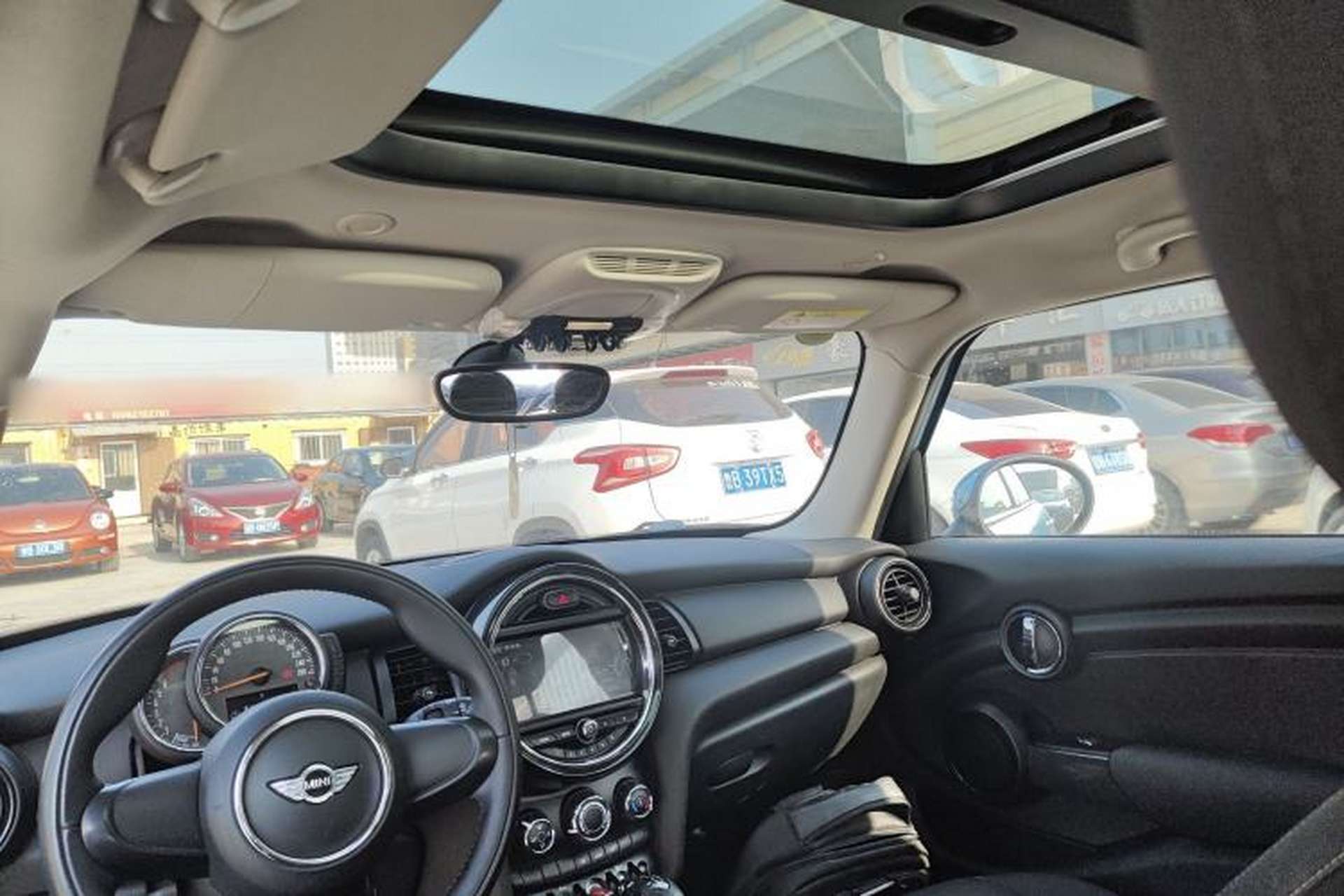 Used MINI 2016 1.2T ONE Five-Door Edition Headliner