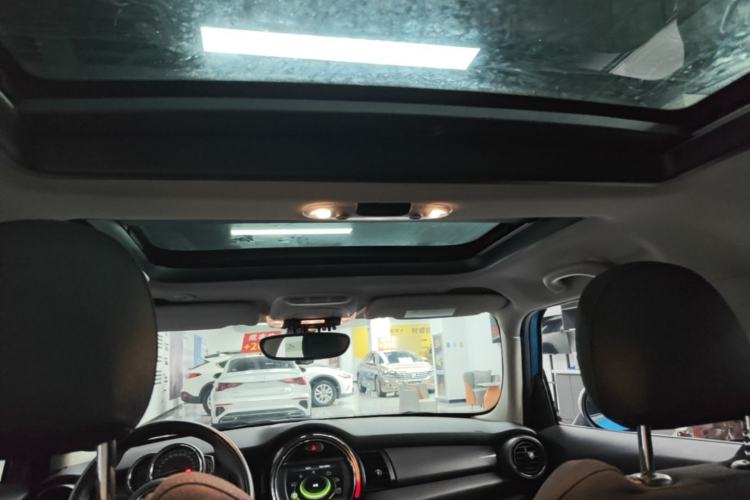 Used MINI 2016 1.5T COOPER Five-Door Edition Headliner