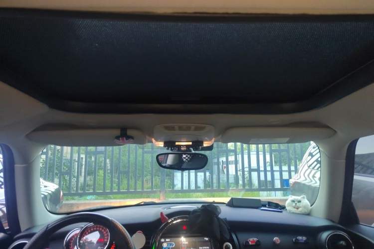 Used MINI 2016 1.2T ONE Pioneer Edition Headliner