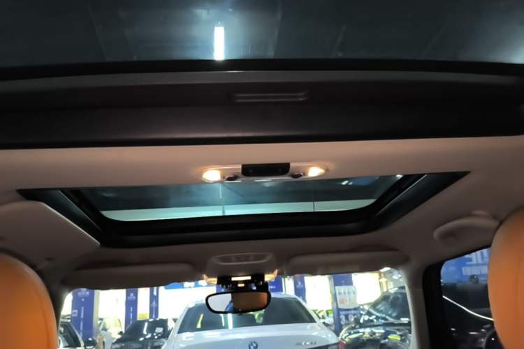 Used MINI 2016 1.2T ONE Five-Door Edition Headliner