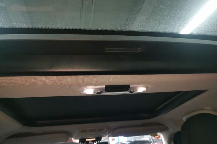 Used MINI 2016 1.5T COOPER Five-Door Edition Headliner