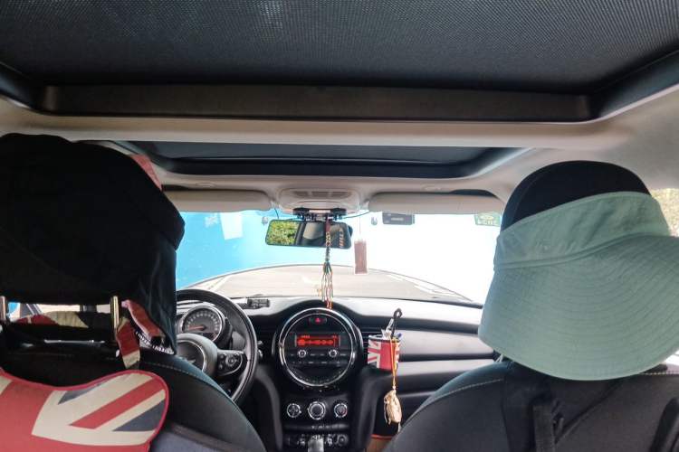 Used MINI 2016 1.2T ONE Pioneer Edition Headliner