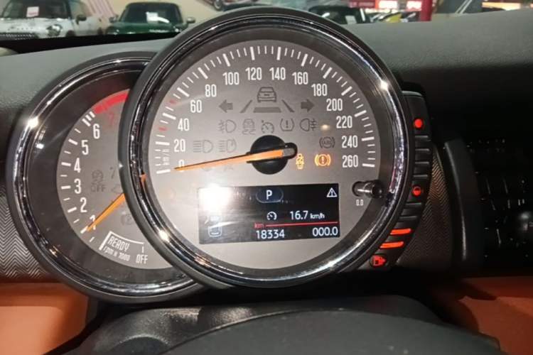 Used MINI 2016 2.0T COOPER S SEVEN Five-Door Edition Instrument Cluster