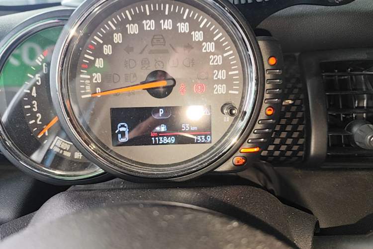 Used MINI 2016 2.0T COOPER S Pioneer Edition Five-Door Model Instrument Cluster