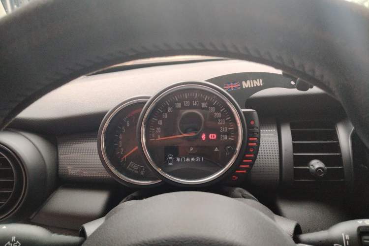 Used MINI 2016 1.5T COOPER Avant-Garde Instrument Cluster