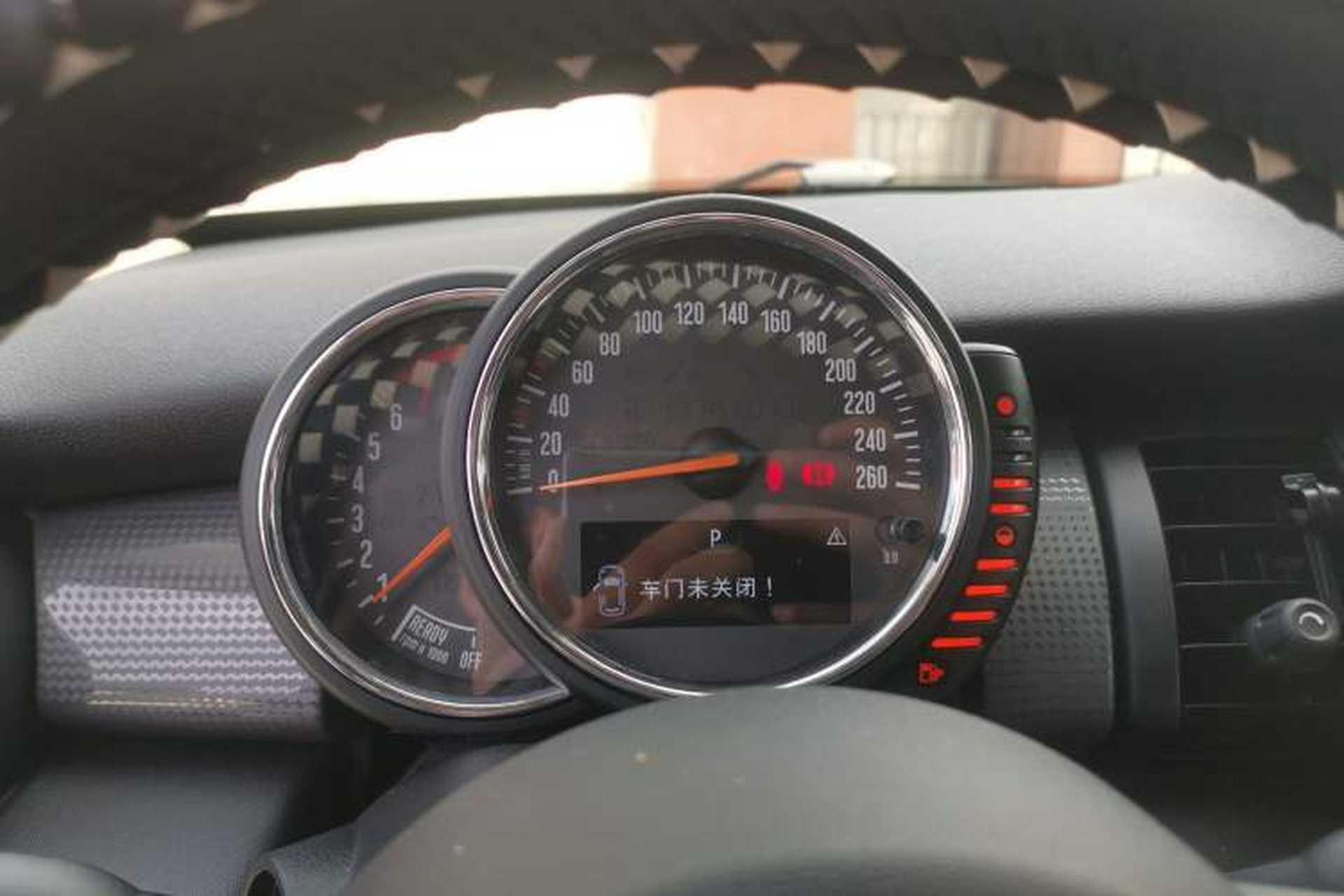 Used MINI 2016 1.5T COOPER Five-Door Edition Instrument Cluster