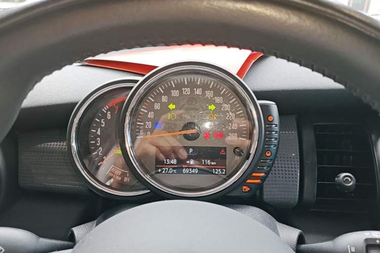 Used MINI 2016 1.5T COOPER Instrument Cluster