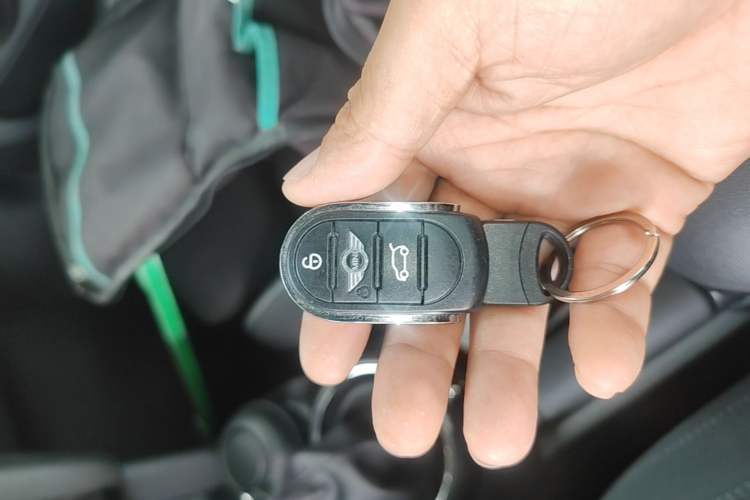 Used MINI 2016 1.5T COOPER Five-Door Edition Interior 1