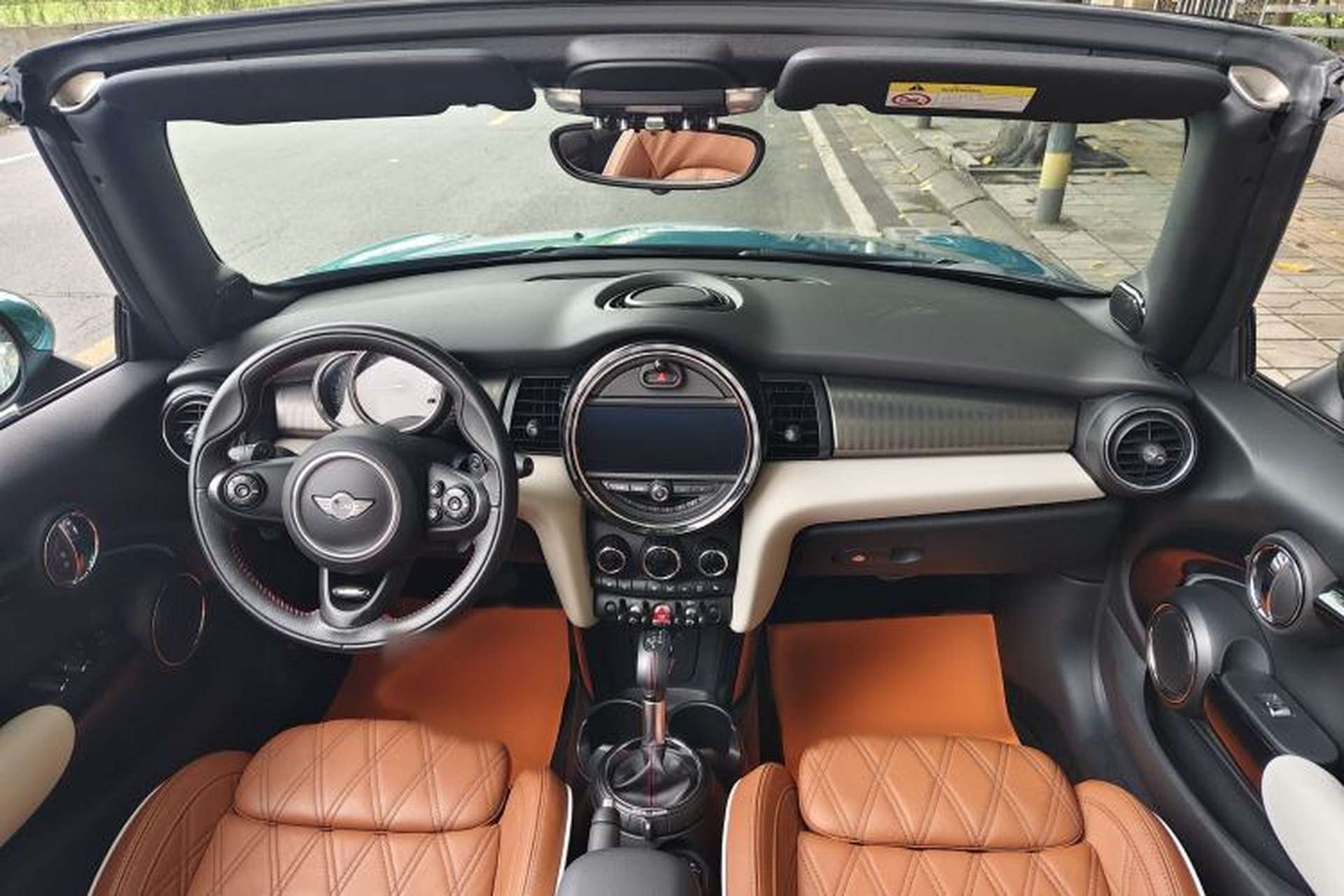 Used MINI 2016 2.0T COOPER S CABRIO Caribbean Blue Limited Edition Interior 2