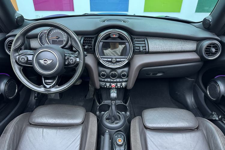Used MINI 2016 1.5T COOPER CABRIO Interior 2