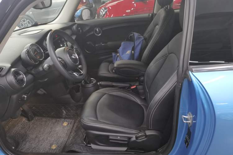 Used MINI 2016 1.2T ONE Pioneer Edition Left Front Seat