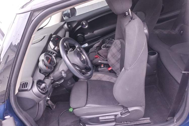 Used MINI 2016 1.5T COOPER Left Front Seat