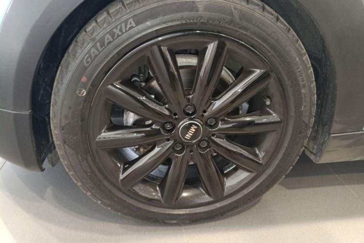 Used MINI 2016 1.5T COOPER Performance Edition Left Front Wheel Hub