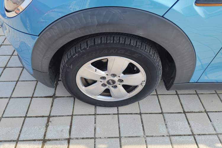 Used MINI 2016 1.2T ONE Five-Door Edition Left Front Wheel Hub
