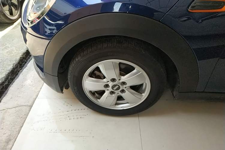 Used MINI 2016 1.2T ONE Five-Door Edition Left Front Wheel Hub