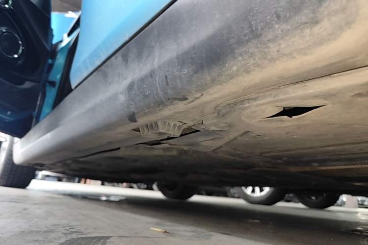 Used MINI 2016 2.0T COOPER S Pioneer Edition Five-Door Model Left Side Sill