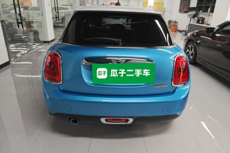 Used MINI 2016 1.5T COOPER Five-Door Edition Rear