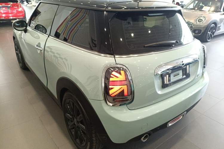 Used MINI 2016 1.5T COOPER Performance Edition Rear Left 45 Deg