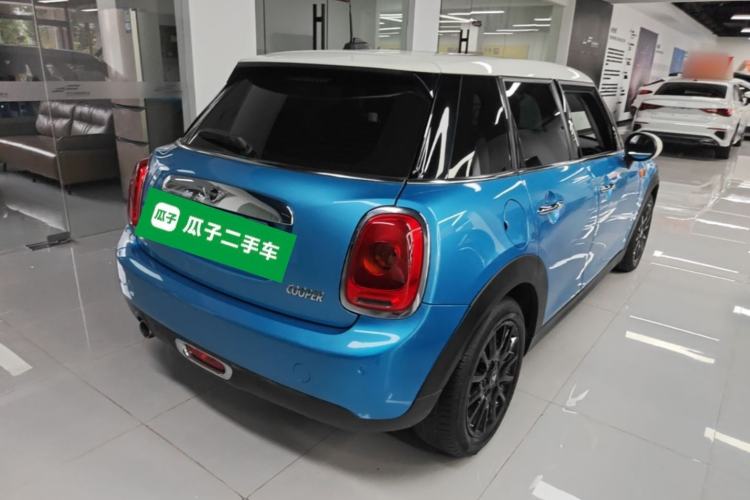 Used MINI 2016 1.5T COOPER Five-Door Edition Rear Right 45 Deg