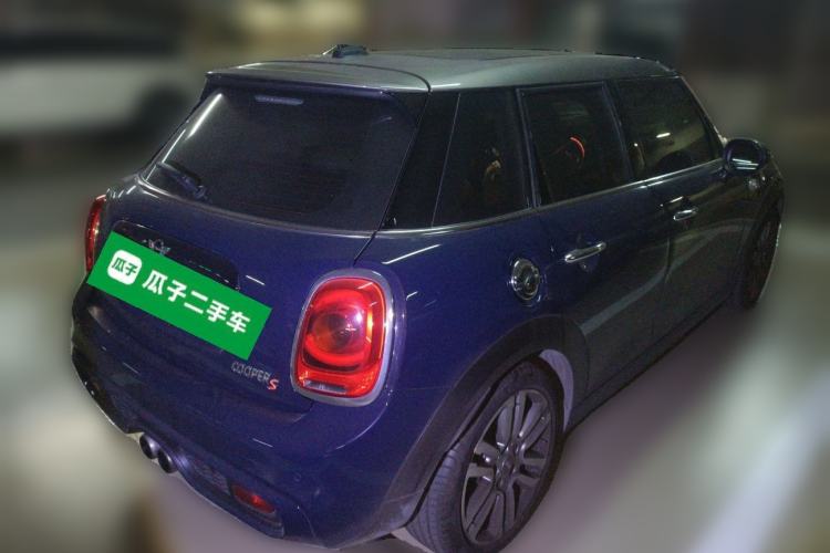 Used MINI 2016 2.0T COOPER S SEVEN Five-Door Edition Rear Right 45 Deg