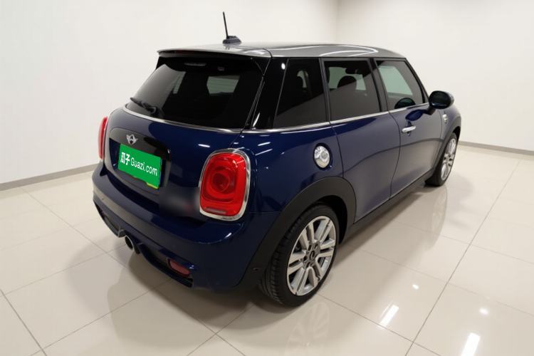 Used MINI 2016 2.0T COOPER S SEVEN Five-Door Edition Rear Right 45 Deg
