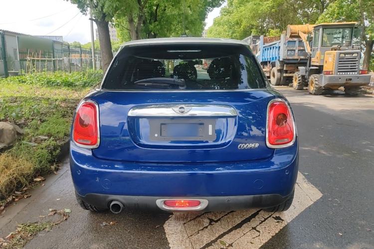 Used MINI 2016 1.5T COOPER Five-Door Edition Rear