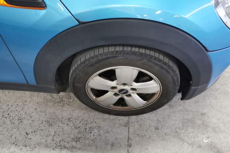 Used MINI 2016 1.2T ONE Five-Door Edition Right Front Wheel Hub