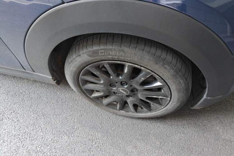 Used MINI 2016 1.2T ONE Pioneer Edition Right Front Wheel Hub