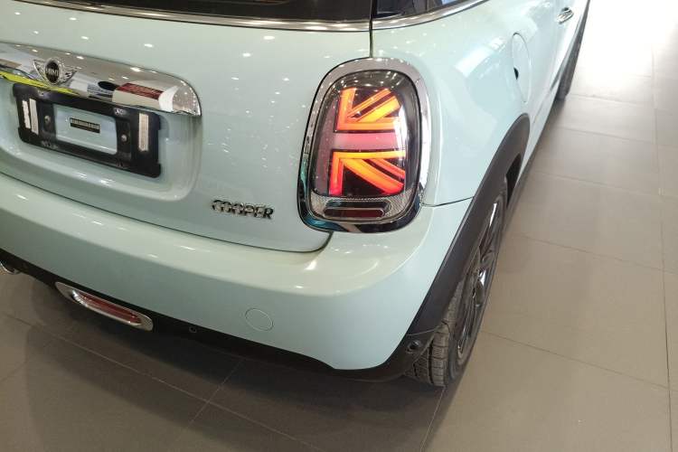 Used MINI 2016 1.5T COOPER Performance Edition Right Rear Taillight